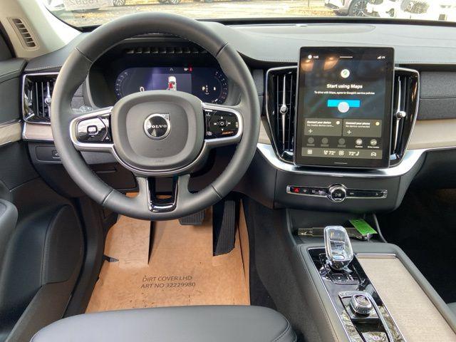 2026 Volvo XC90 Plus, B6 AWD Gas (mild hybrid), Gasoline, Bright, 7 Seats