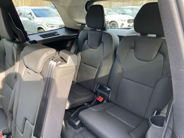 2026 Volvo XC90 Plus, B6 AWD Gas (mild hybrid), Gasoline, Bright, 7 Seats