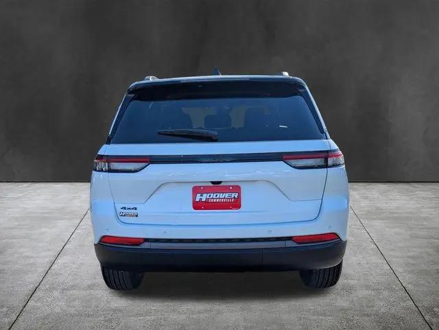 2026 Jeep Grand Cherokee Altitude 4x4