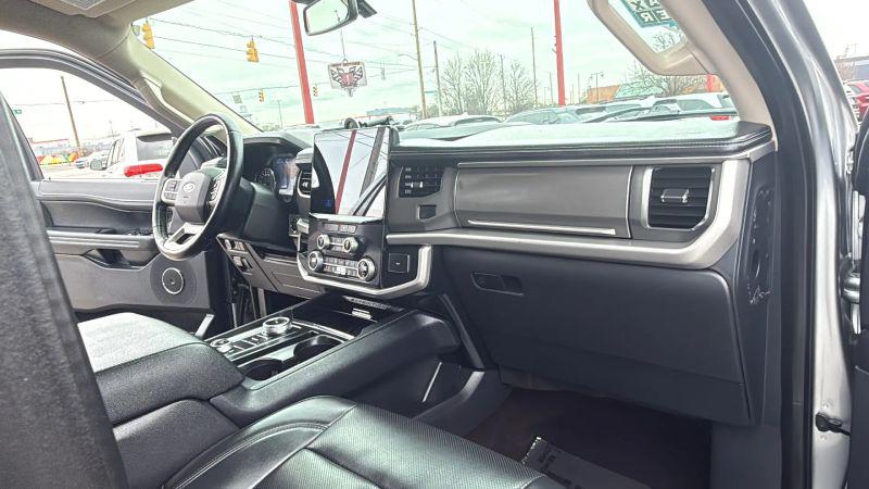 2023 Ford Expedition XLT MAX