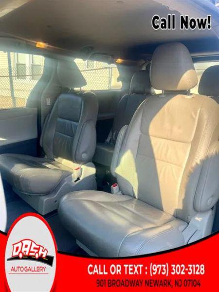 2018 Toyota Sienna XLE Premium 7 Passenger