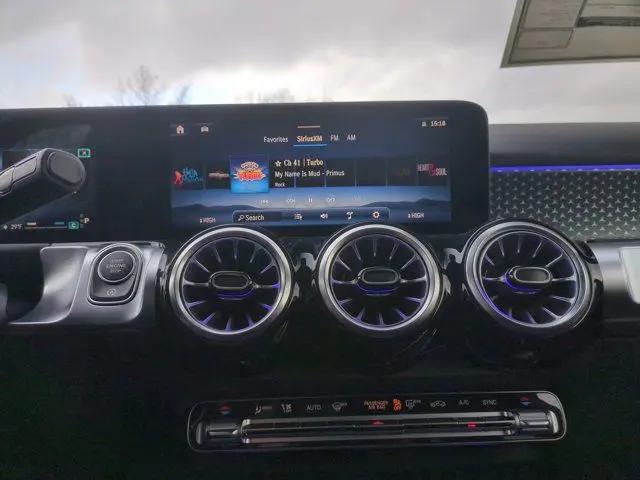 2026 Mercedes-Benz GLB 4MATIC