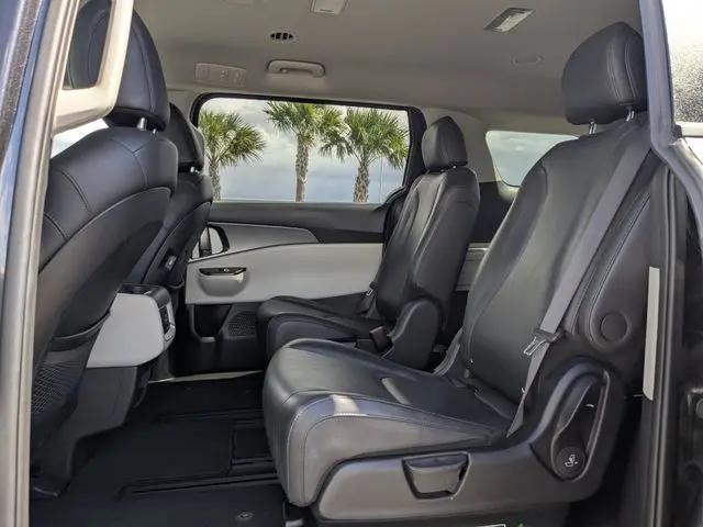 2024 Kia Carnival MPV LX Seat Package