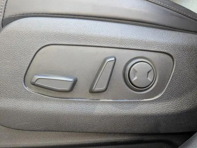 2024 Kia Carnival MPV LX Seat Package
