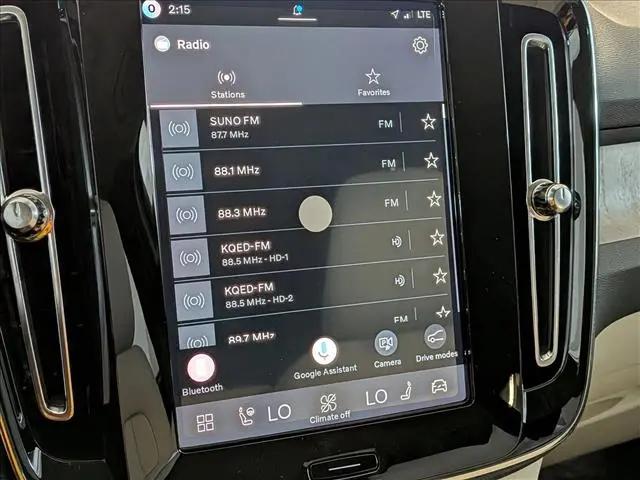 2026 Volvo XC40 Plus, B5 AWD Gas (mild hybrid), Dark