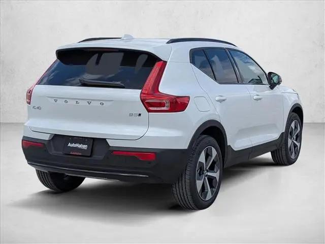 2026 Volvo XC40 Plus, B5 AWD Gas (mild hybrid), Dark
