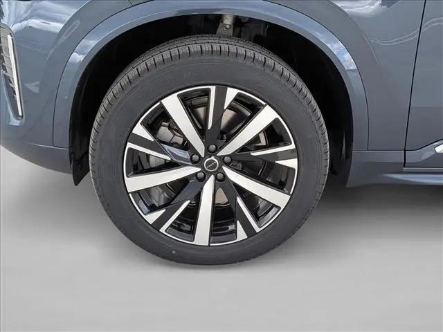 2026 Volvo XC90 Core, B5 AWD Gas (mild hybrid), Gasoline, Bright, 7 Seats