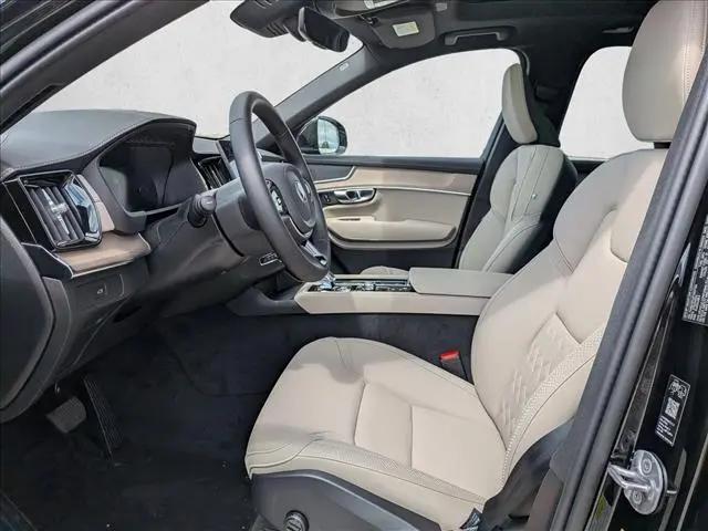 2026 Volvo XC90 Core, B5 AWD Gas (mild hybrid), Gasoline, Bright, 7 Seats