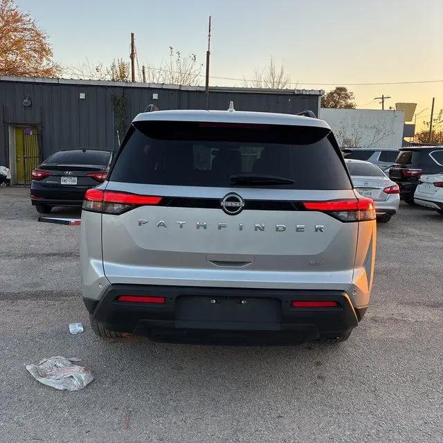 2024 Nissan Pathfinder SV FWD