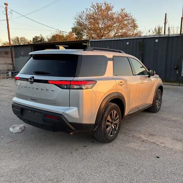 2024 Nissan Pathfinder SV FWD