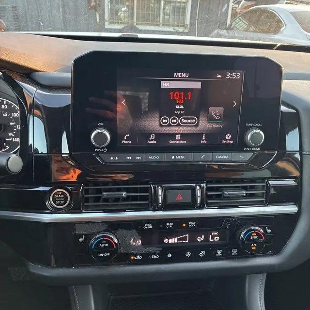 2024 Nissan Pathfinder SV FWD