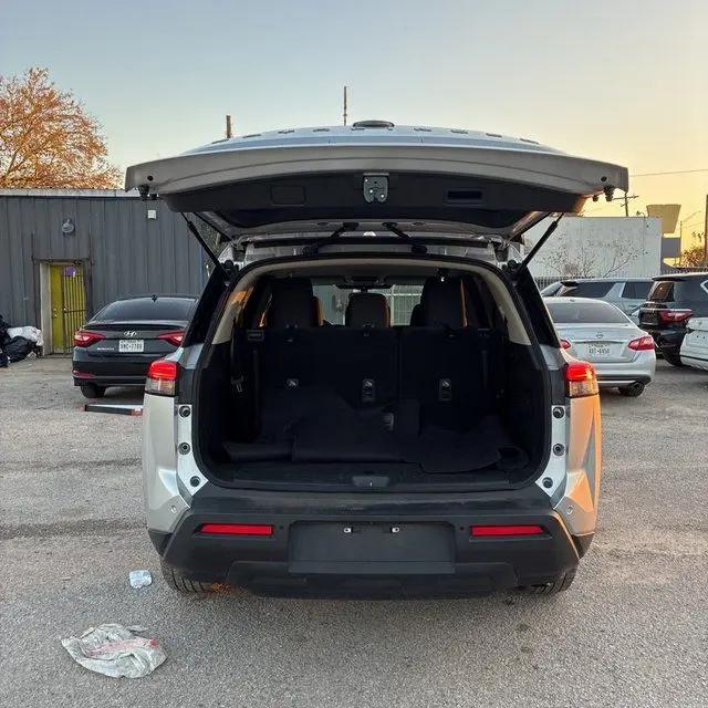2024 Nissan Pathfinder SV FWD