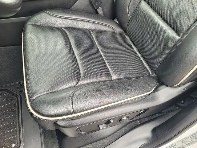 2022 Ram 1500 Limited Crew Cab 4x2 5'7" Box