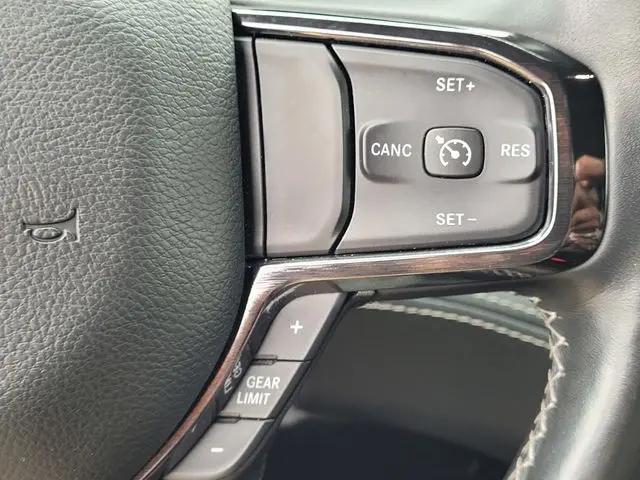 2022 Ram 1500 Limited Crew Cab 4x2 5'7" Box