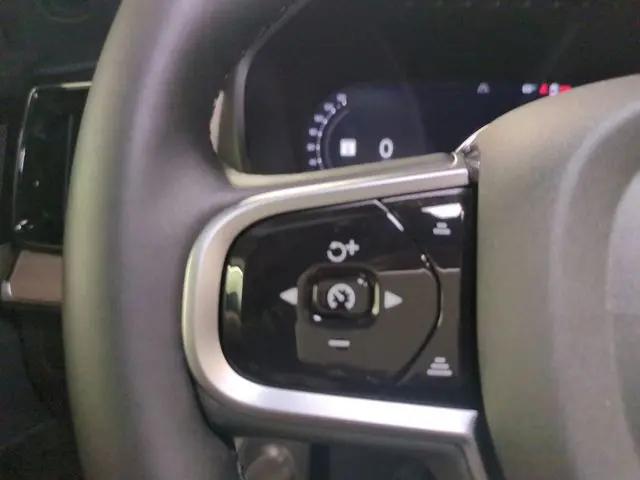 2026 Volvo XC90 Plug-In Hybrid Plus, T8 AWD, Electric/Gasoline, Bright, 7 Seats