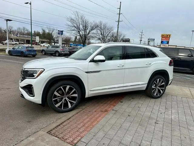 2026 Volkswagen Atlas Cross Sport SEL Premium R-Line
