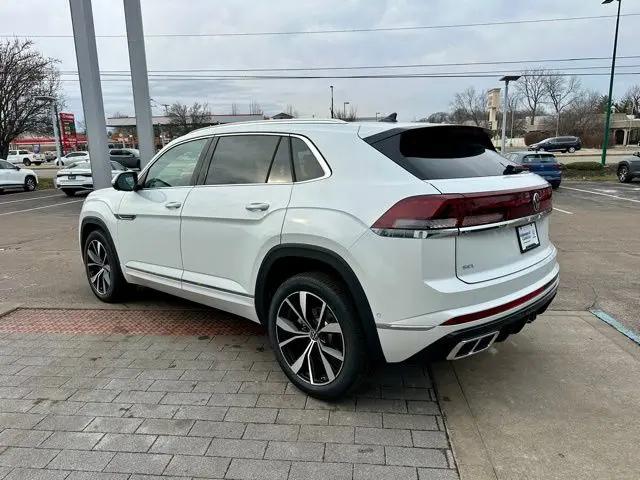2026 Volkswagen Atlas Cross Sport SEL Premium R-Line