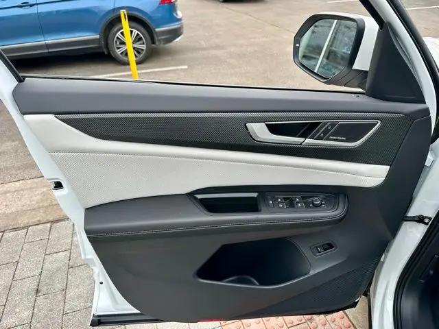 2026 Volkswagen Atlas Cross Sport SEL Premium R-Line