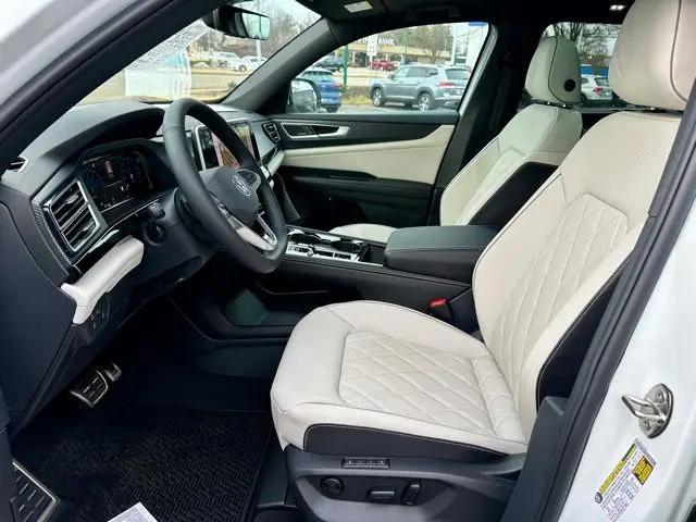 2026 Volkswagen Atlas Cross Sport SEL Premium R-Line
