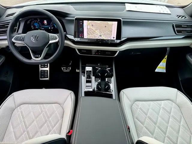 2026 Volkswagen Atlas Cross Sport SEL Premium R-Line