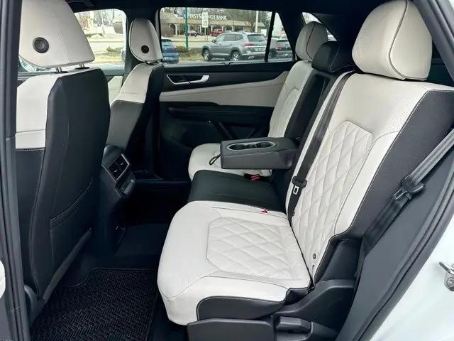 2026 Volkswagen Atlas Cross Sport SEL Premium R-Line