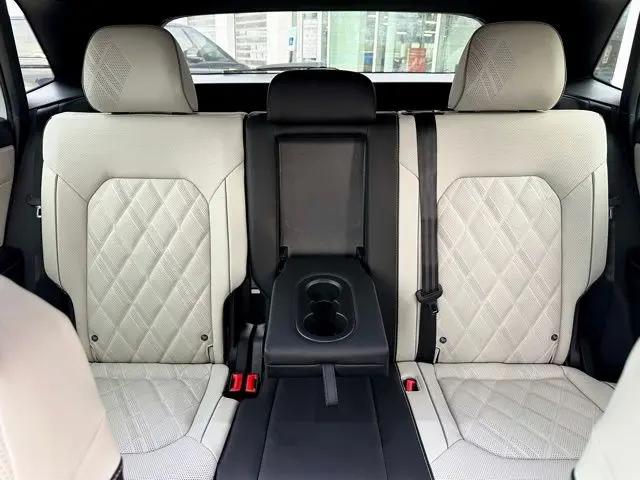 2026 Volkswagen Atlas Cross Sport SEL Premium R-Line