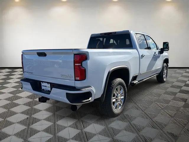 2026 Chevrolet Silverado 2500HD Crew Cab, Standard Bed, High Country, 4WD