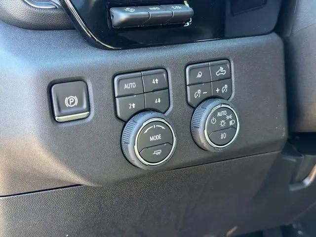 2026 Chevrolet Silverado 2500HD Crew Cab, Standard Bed, High Country, 4WD