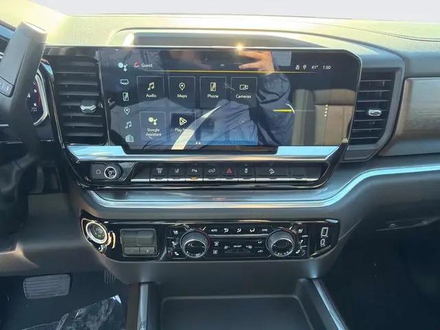 2026 Chevrolet Silverado 2500HD Crew Cab, Standard Bed, High Country, 4WD