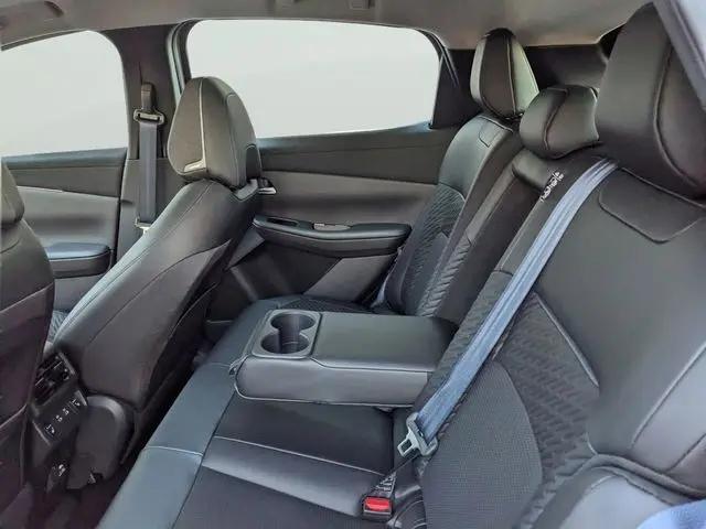 2026 Nissan LEAF PLATINUM+