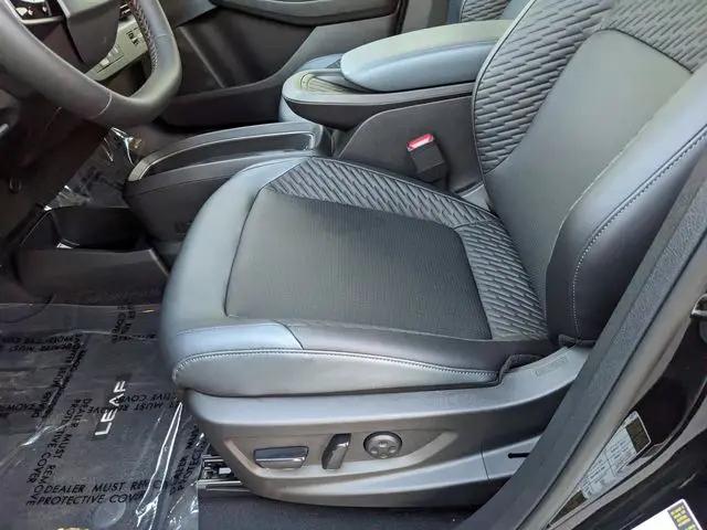 2026 Nissan LEAF PLATINUM+