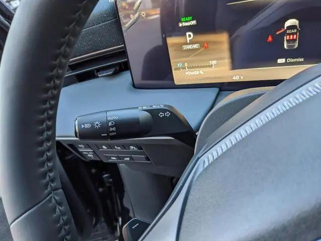 2026 Nissan LEAF PLATINUM+