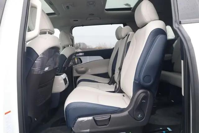 2026 Kia Carnival MPV SX