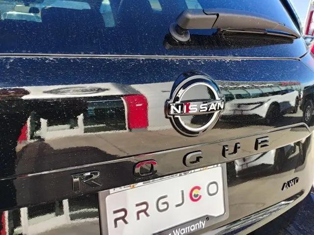 2026 Nissan Rogue Dark Armor