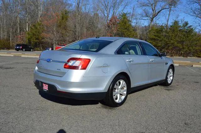 2011 Ford Taurus SEL