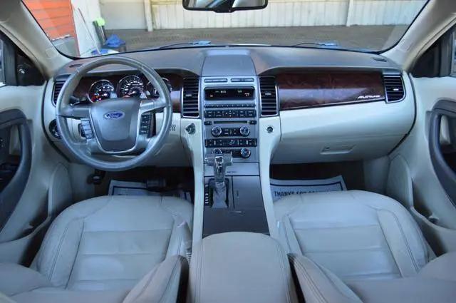 2011 Ford Taurus SEL