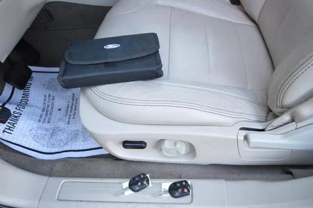 2011 Ford Taurus SEL