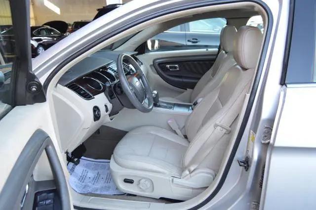 2011 Ford Taurus SEL