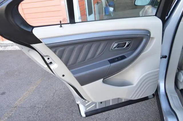 2011 Ford Taurus SEL