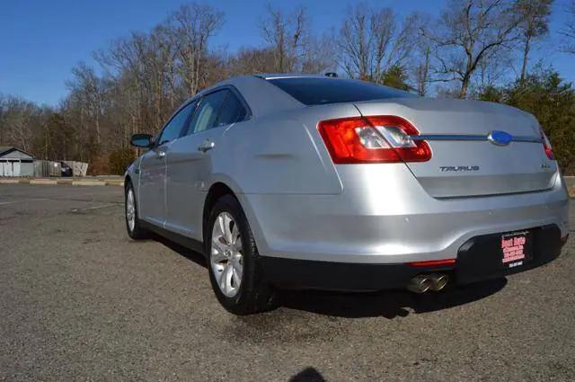 2011 Ford Taurus SEL