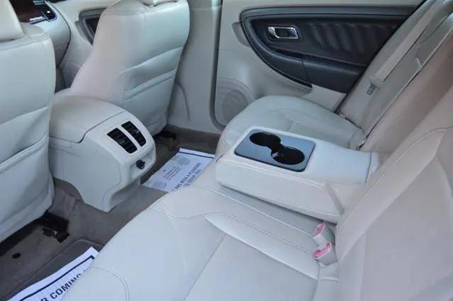 2011 Ford Taurus SEL