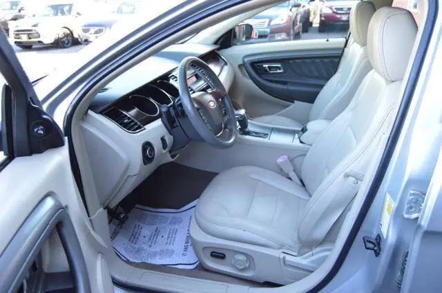 2011 Ford Taurus SEL