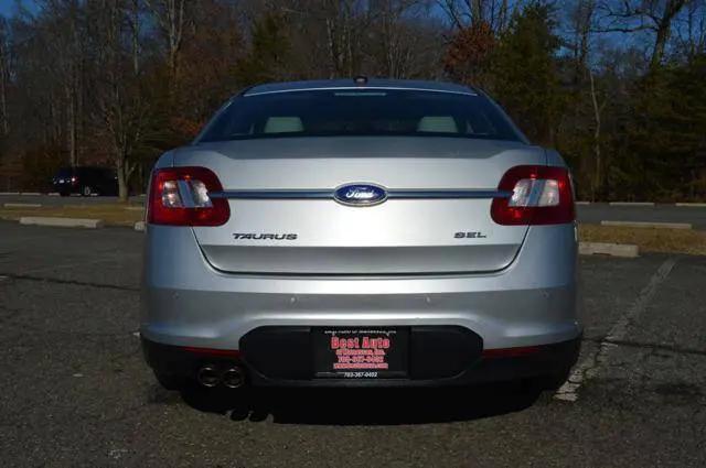 2011 Ford Taurus SEL