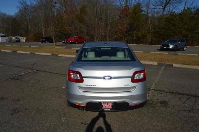 2011 Ford Taurus SEL