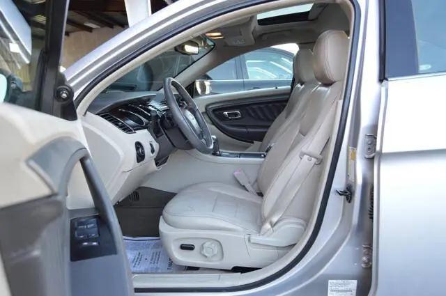 2011 Ford Taurus SEL