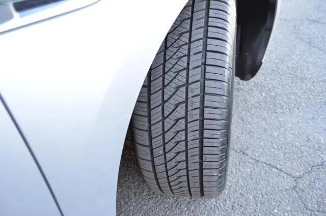 2011 Ford Taurus SEL