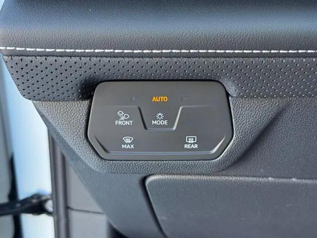 2026 Volkswagen Atlas Cross Sport SE with Technology