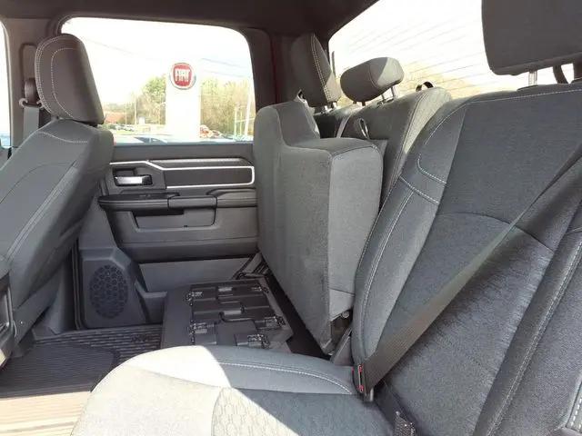 2026 Ram 2500 Big Horn Crew Cab 4x4 6'4" Box