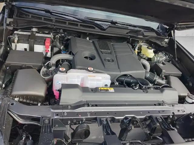 2026 Toyota Tundra Platinum CrewMax 5.5' Bed