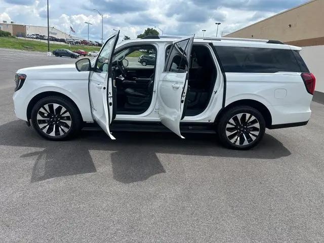 2026 Ford Expedition Max Platinum MAX